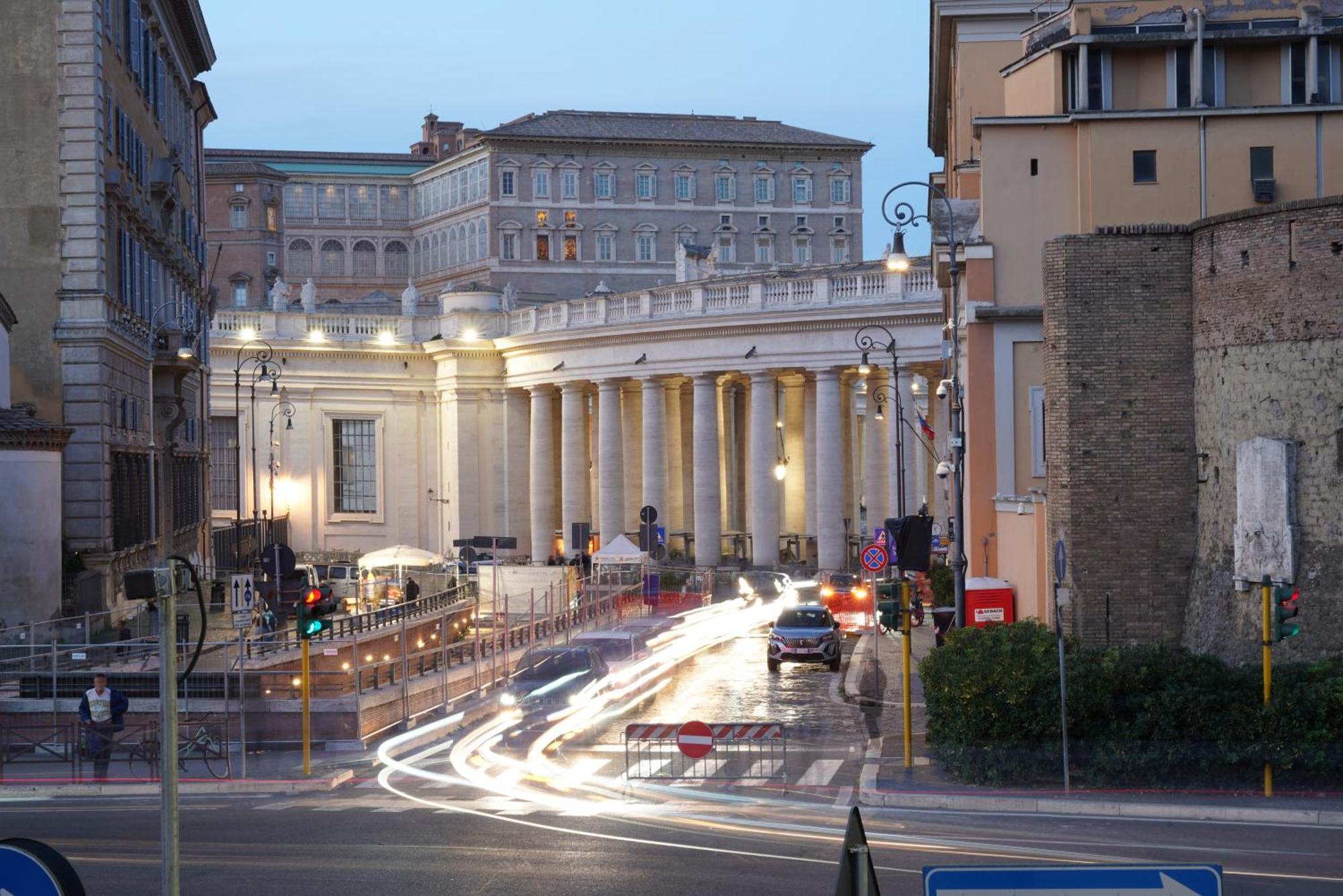 Lux Vatican Suite In Front Of Saint Peter! โรม ภายนอก รูปภาพ